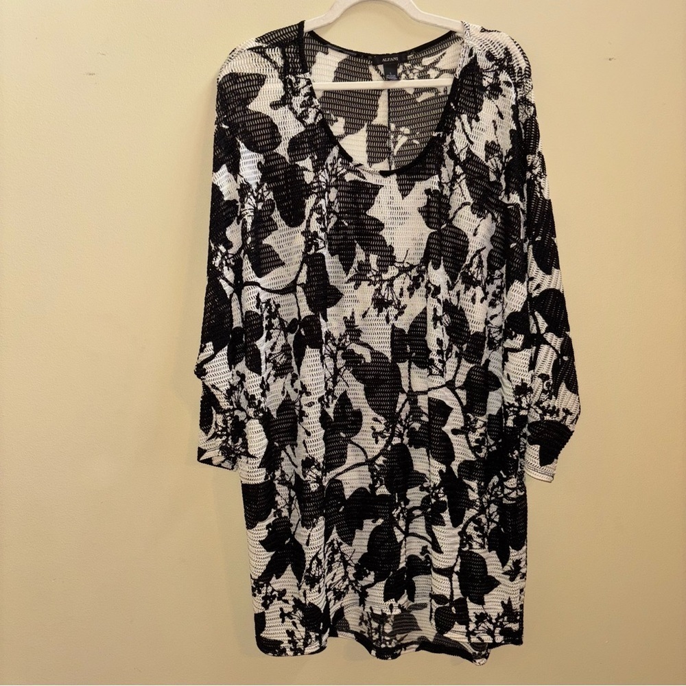 Alfani Black and Cream Floral Open Mesh Blouse
Size L